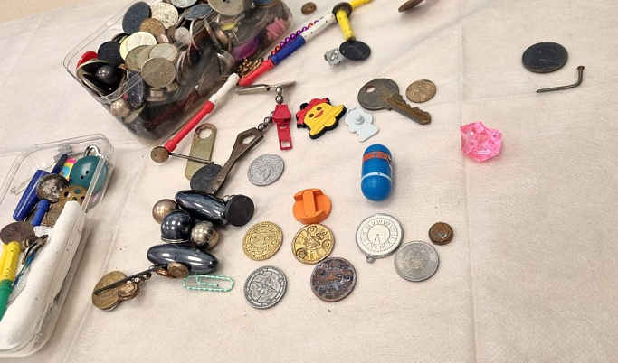 Монетки и прочие мелочи: врач Тверской ДОКБ рассказала, какие предметы глотают дети