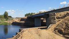 Четырехполосный мост строят через реку Дойбица в Конаковском районе