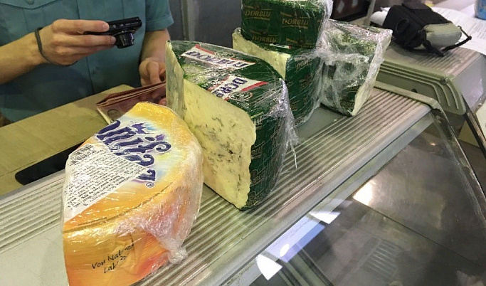 Санкционный сыр нашли на Центральном рынке в Твери