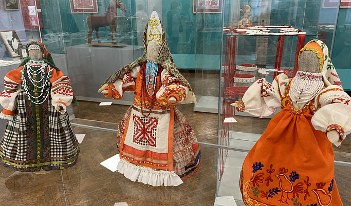 В Торжке приглашают пройти квест-экскурсию по выставке «Святочные истории»