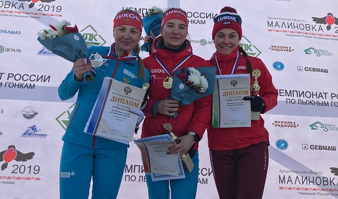 Тверская лыжница Наталья Непряева стала первой в индивидуальной гонке на 10 км