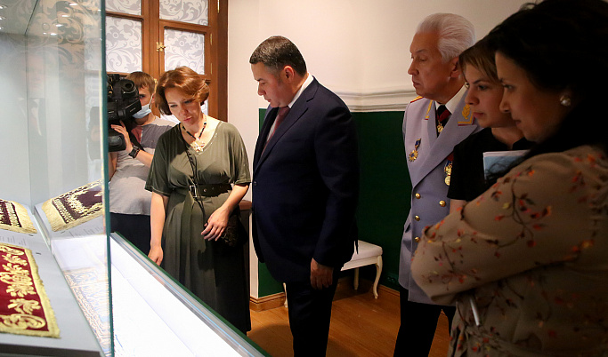 Игорь Руденя и Владимир Васильев посетили Тверской объединенный музей в канун его 155-летнего юбилея