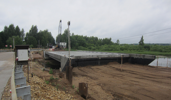 Реконструкцию моста через реку Ведемья в Калининском округе завершат к концу сентября
