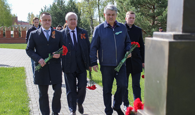 Представители Казахстана почтили память воинов-земляков, павших в Тверской области в годы войны