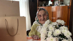 В Тверской области ветерану и труженице тыла Анне Алексеевне Смирновой исполнилось 100 лет