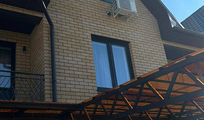 3-летний ребенок выпал из окна в Тверской области