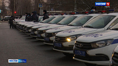 Губернатор Игорь Руденя вручил полицейским ключи от новых автомобилей