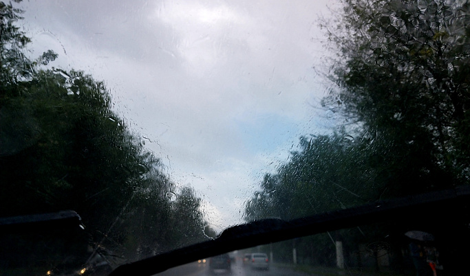 На Тверскую область надвигается ливневый дождь
