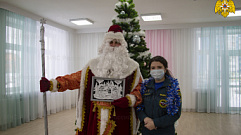 В Твери к воспитанникам детского сада пришел пожарный Дед Мороз