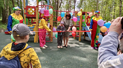 В Тверской области завершается установка новых детских игровых комплексов