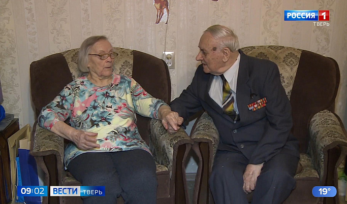 В Твери 93-летие отметил участник Парада Победы 1945 года Владимир Левандовский