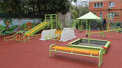 Новая детская площадка появилась в Заволжском районе Твери