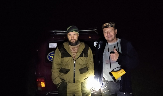 Поисковики помогли рыбаку, заблудившемуся в лесу в Тверской области