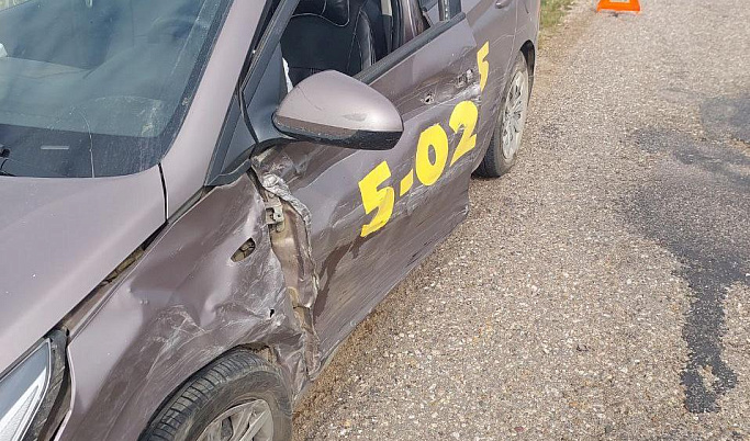 60-летний водитель пострадал в ДТП в Тверской области