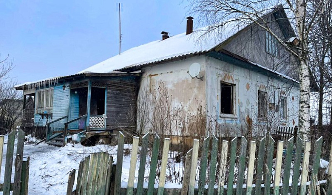 СК разбирается в гибели мужчины на пожаре в Тверской области