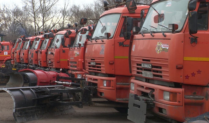 Дороги Тверской области от снега чистят 370 единиц спецтехники