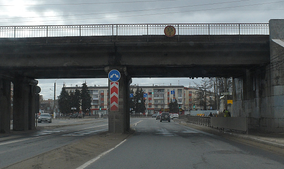 В Твери ограничат движение транспорта под путепроводом на Комсомольской площади