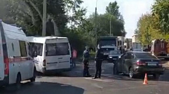 В аварии с иномарками на выезде из Твери пострадали четверо взрослых и ребенок | видео