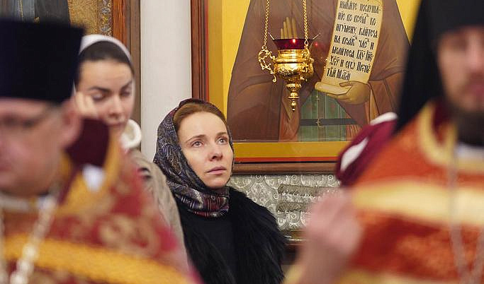 Заслуженная актриса РФ Екатерина Гусева посетила Екатерининский монастырь Твери