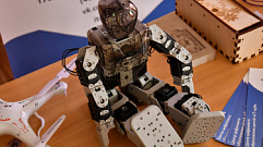 В Твери "Кванториум" приглашает желающих пообщаться с роботом и попробовать создать свое устройство