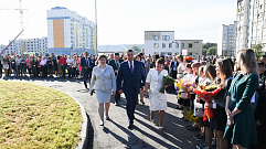Игорь Руденя поздравил учеников и учителей с Днём знаний на открытии новой школы в Твери