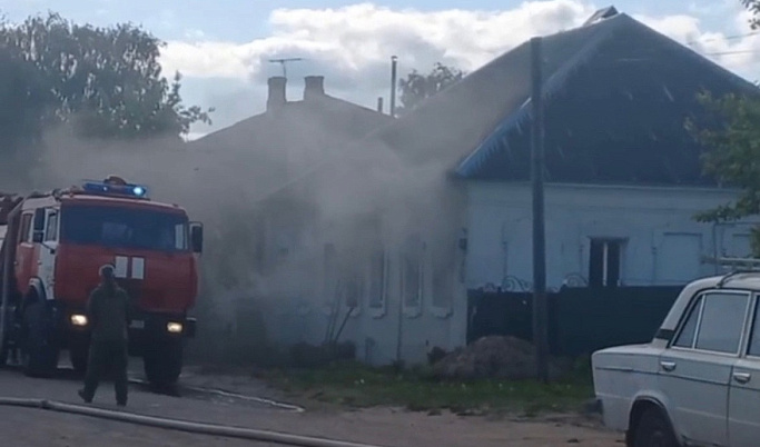 В Тверской области в одноэтажном доме потушили пожар