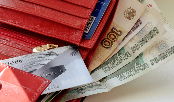 Житель Тверской области лишился свободы за шоппинг с чужой банковской картой 