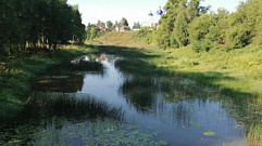 В Тверской области продолжаются работы по расчистке русла реки Кашинка