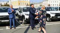 Учреждения здравоохранения, социальной и образовательной сфер в Тверской области получили новые авто