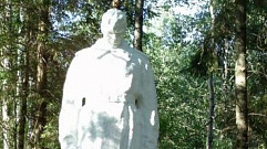 В деревне Иструбенка Оленинского района реконструировали памятник на воинском захоронении 
