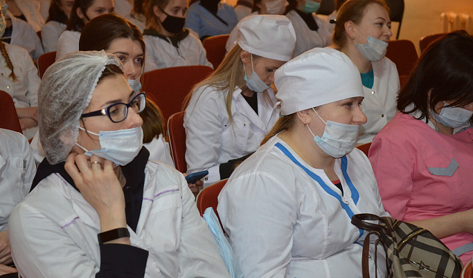 В Тверской области почти каждый 10-й выпускник-медик учился по целевому направлению