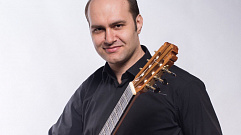 В Тверь приедет знаменитый гитарист-виртуоз Ровшан Мамедкулиев