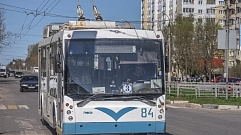 В Твери водитель троллейбуса попал в больницу после нападения неизвестных