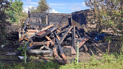 В Тверской области пожар уничтожил 85-летний дом