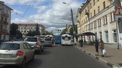 На улице Горького в Твери столкнулись две маршрутки