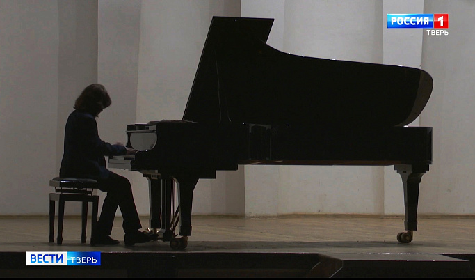 Юный пианист из Твери покорил жюри на Международном конкурсе «Щелкунчик»