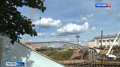 Губернатор Игорь Руденя осмотрел строящийся мост через Тьмаку
