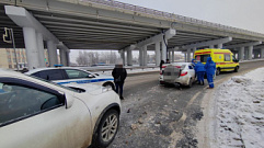 Рядом с Мигаловским мостом в Твери в ДТП пострадали 2 человека