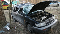 Два автомобиля оказались в кювете в Тверской области