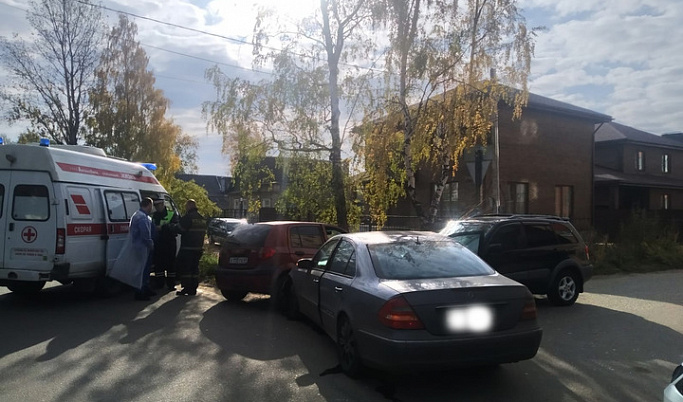 В Твери после ДТП на улице Тургенева госпитализировали двух водителей
