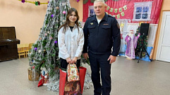 В Тверской области полицейские участвуют в благотворительной акции «Елка желаний»