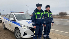 В Тверской области инспекторы ДПС под спецсигналы доставили «сердечника» в больницу