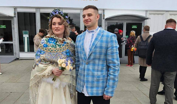 Пара из Тверской области принимает участие во Всероссийском свадебном фестивале