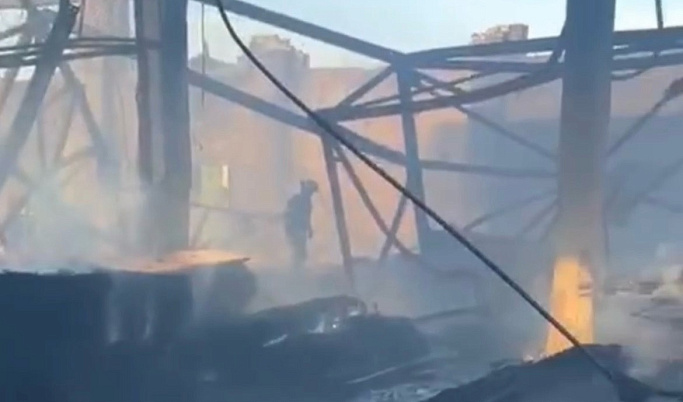 Пожар на улице Спартака в Твери полностью ликвидировали