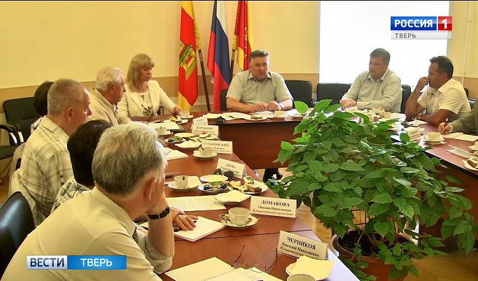 Глава Твери Алексей Огоньков провел встречу с ветеранами муниципальной службы