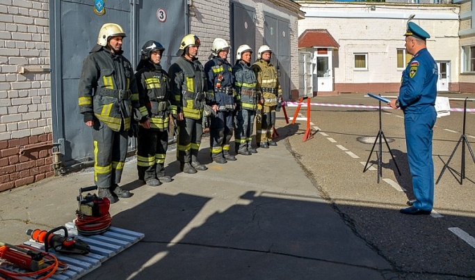 Служба пожаротушения Тверской области отмечает 47-летие