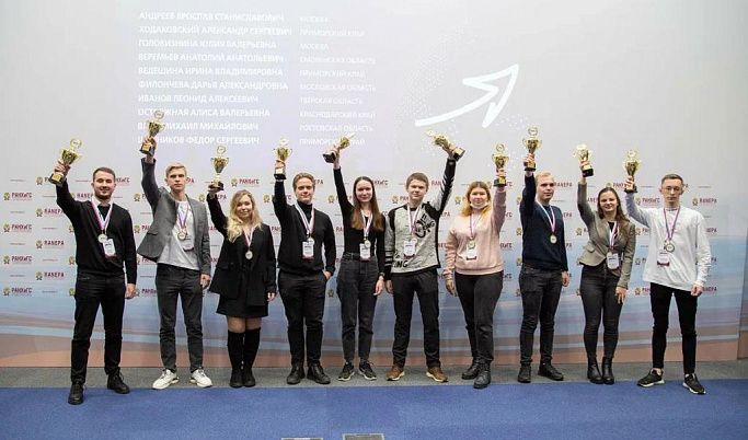Студенты из Тверской области завоевали призы на Всероссийском молодежном кубке по менеджменту «Управляй!»