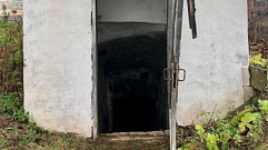 В соцсетях появились снимки таинственной подземной церкви в Тверской области