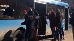 В Твери завели уголовное дело на дебоширов из автобуса