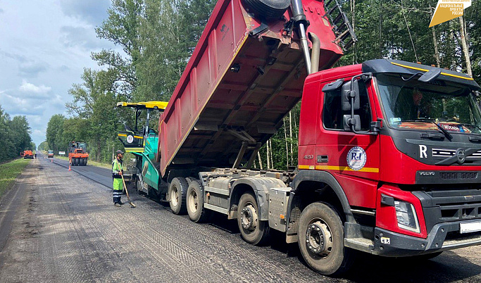 В селе Медное Калининского округа ремонтируют 9,7 километров дороги
